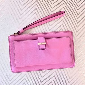kate spade wristlet with clasp